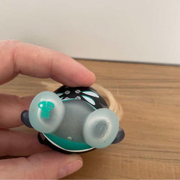 Kidrobot Art of War Dunny Patricio Oliver Set of Three Knights Yellow Red Teal - Picture 5 of 13